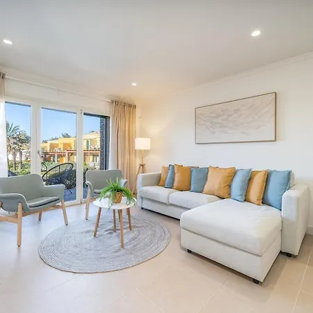 Relaxing Townhouse Near Da With Pool And Garden Oasis *