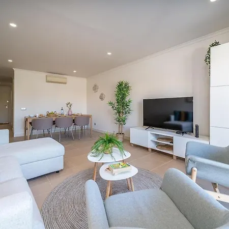 Relaxing Townhouse Near Da With Pool And Garden Oasis Apartman *