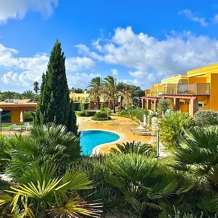 Relaxing Townhouse Near Da With Pool And Garden Oasis Apartman Luz