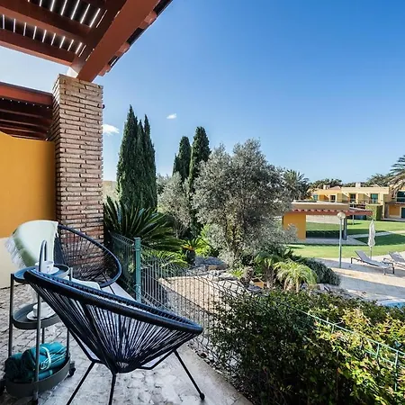 Apartman Relaxing Townhouse Near Da With Pool And Garden Oasis Luz