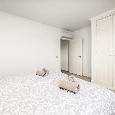 Relaxing Townhouse Near Da With Pool And Garden Oasis Lägenhet Luz