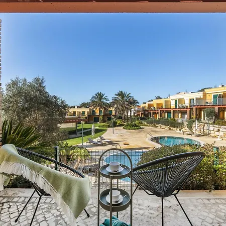 Relaxing Townhouse Near Da With Pool And Garden Oasis *