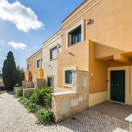 Relaxing Townhouse Near Da With Pool And Garden Oasis Apartman Luz
